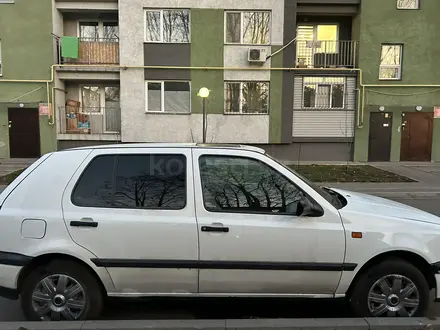 Volkswagen Golf 1993 года за 1 600 000 тг. в Алматы – фото 3