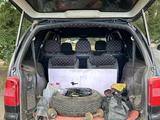 SEAT Alhambra 2002 года за 1 500 000 тг. в Уральск – фото 4