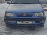 Volkswagen Vento 1993 годаfor1 400 000 тг. в Талдыкорган