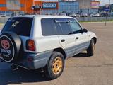 Toyota RAV4 1995 годаүшін3 100 000 тг. в Алматы – фото 3