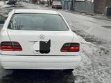 Mercedes-Benz E 320 1995 года за 3 400 000 тг. в Караганда – фото 3