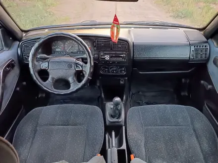 Volkswagen Passat 1995 года за 1 870 000 тг. в Караганда – фото 14