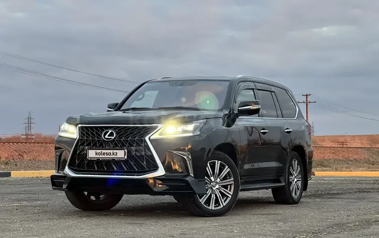 Lexus LX 570 2016 года за 43 000 000 тг. в Астана