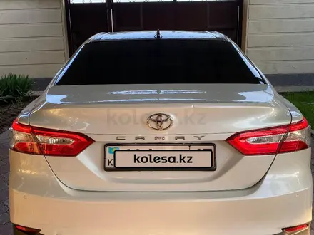 Toyota Camry 2019 года за 13 500 000 тг. в Сарыагаш – фото 4