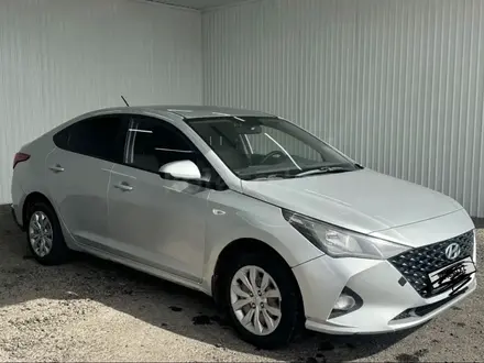 Hyundai Accent 2021 года за 5 800 000 тг. в Костанай