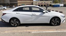 Hyundai Elantra 2024 года за 9 285 000 тг. в Алматы – фото 2