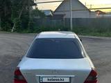 Mercedes-Benz C 180 1995 годаүшін2 100 000 тг. в Алматы – фото 4