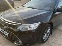 Toyota Camry 2017 годаfor13 500 000 тг. в Астана