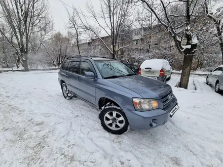 Toyota Highlander 2004 года за 7 600 000 тг. в Алматы