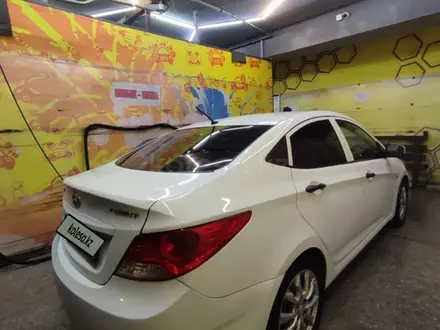 Hyundai Accent 2014 года за 3 700 000 тг. в Усть-Каменогорск – фото 3