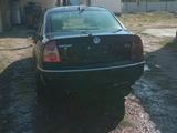 Volkswagen Passat 2004 года за 900 000 тг. в Алматы – фото 4