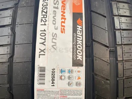 Летние разно широкие шины Hankook Ventus S1Evo3 SUV 295/35 R21и 265/40 R21 за 600 000 тг. в Астана