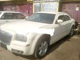 Chrysler 300C 2005 года за 2 000 000 тг. в Алматы – фото 2