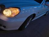 Hyundai Sonata 2003 года за 2 100 000 тг. в Костанай – фото 3