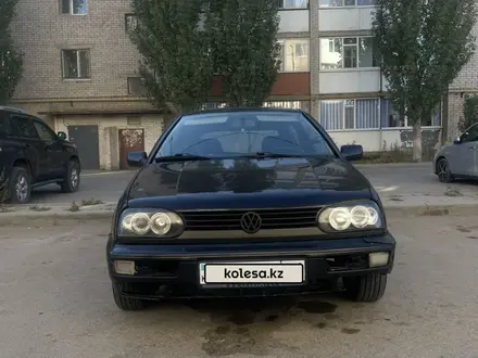 Volkswagen Golf 1995 года за 1 500 000 тг. в Актобе – фото 6