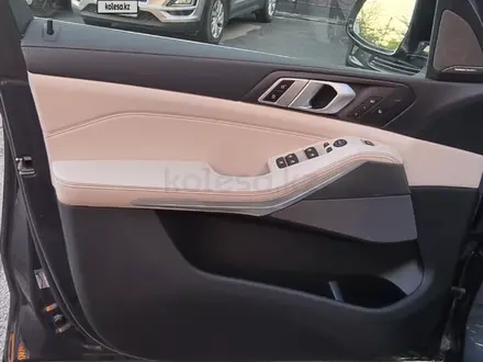 BMW X5 2019 года за 28 000 000 тг. в Алматы – фото 13