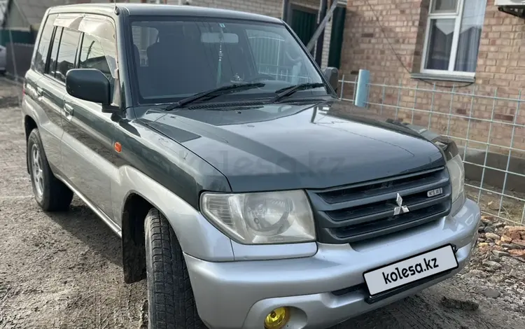 Mitsubishi Pajero iO 2000 года за 3 800 000 тг. в Атырау