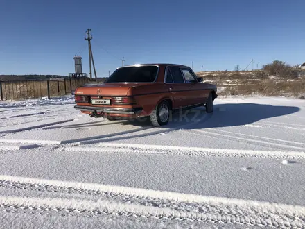 Mercedes-Benz E 240 1983 года за 2 000 000 тг. в Кокшетау – фото 5