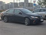 Toyota Camry 2017 года за 10 500 000 тг. в Астана – фото 2