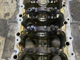 Блок двигателя Лексус 570 за 600 000 тг. в Актау – фото 2