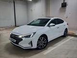 Hyundai Elantra 2020 года за 9 600 000 тг. в Астана