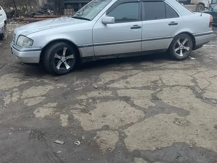 Mercedes-Benz C 280 1995 года за 1 720 000 тг. в Астана