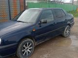 Volkswagen Vento 1992 года за 1 250 000 тг. в Тараз – фото 4