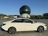 Hyundai Elantra 2023 года за 8 900 000 тг. в Астана – фото 5