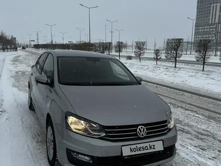 Volkswagen Polo 2018 года за 6 800 000 тг. в Астана – фото 2