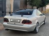 Mercedes-Benz CLK 320 1998 года за 2 800 000 тг. в Шымкент – фото 4