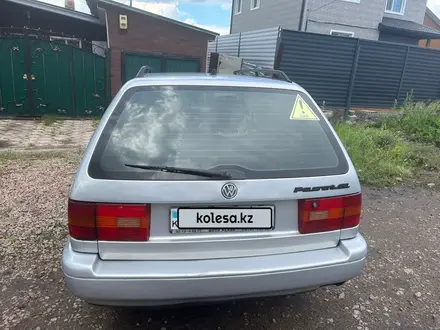 Volkswagen Passat 1995 года за 2 100 000 тг. в Петропавловск – фото 9