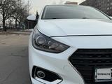 Hyundai Accent 2018 годаүшін7 000 000 тг. в Алматы – фото 2