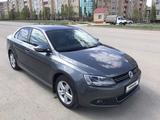 Volkswagen Jetta 2012 года за 4 100 000 тг. в Актобе – фото 2