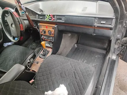 Mercedes-Benz E 200 1992 года за 1 300 000 тг. в Кызылорда – фото 6