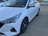 Hyundai Solaris 2020 года за 4 950 000 тг. в Уральск – фото 2