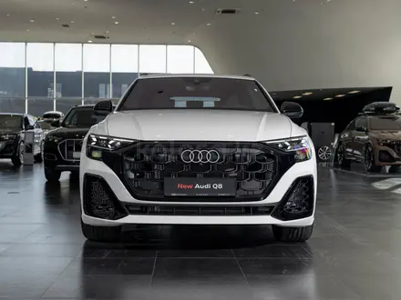 Audi Q8 55 TFSI Quattro Sport 2024 года за 63 890 000 тг. в Алматы – фото 2