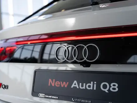 Audi Q8 55 TFSI Quattro Sport 2024 года за 63 890 000 тг. в Алматы – фото 24