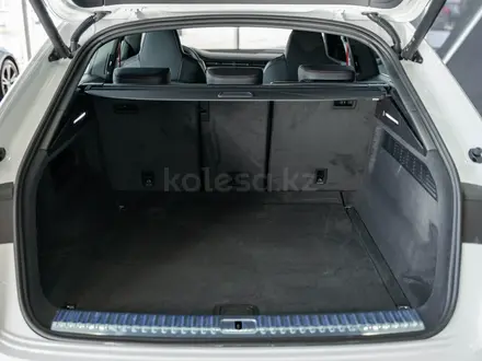 Audi Q8 55 TFSI Quattro Sport 2024 года за 63 890 000 тг. в Алматы – фото 26