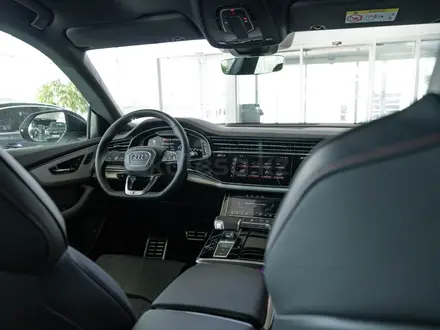 Audi Q8 55 TFSI Quattro Sport 2024 года за 63 890 000 тг. в Алматы – фото 46