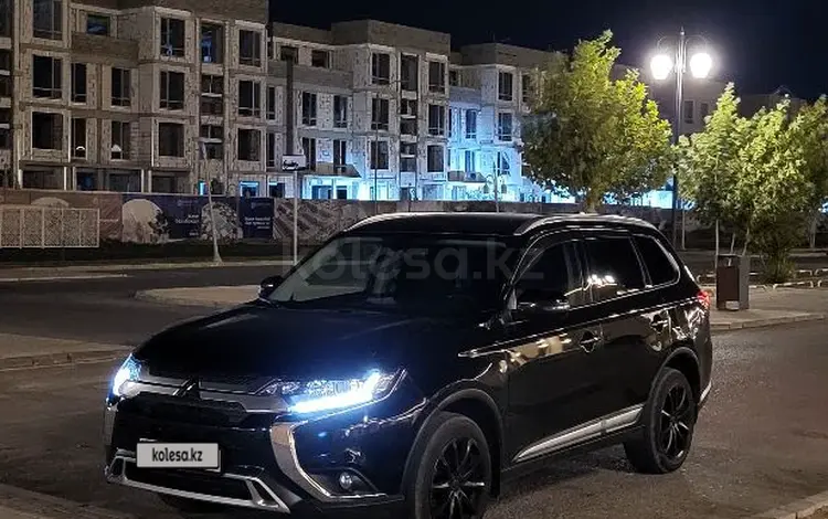 Mitsubishi Outlander 2018 года за 11 000 000 тг. в Шымкент