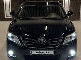 Toyota Camry 2010 года за 6 800 000 тг. в Семей