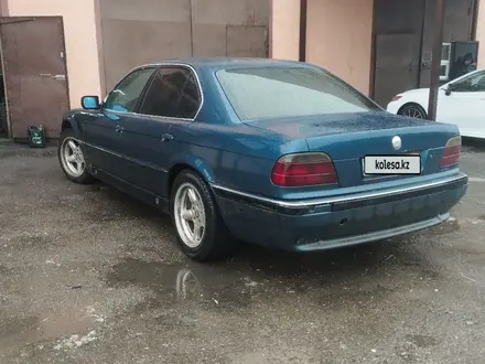 BMW 730 1995 года за 2 500 000 тг. в Талдыкорган