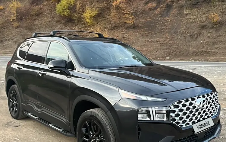 Hyundai Santa Fe 2022 года за 12 800 000 тг. в Астана