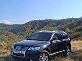 Volkswagen Touareg 2009 года за 6 300 000 тг. в Алматы
