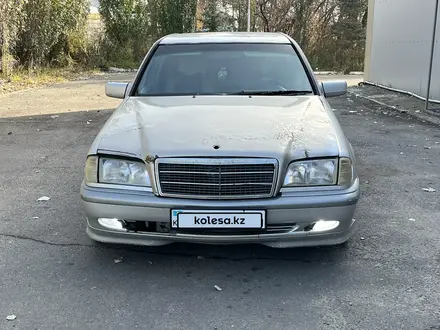 Mercedes-Benz C 180 1993 года за 1 180 000 тг. в Павлодар – фото 4