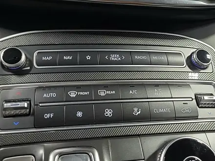 Hyundai Santa Fe 2021 года за 14 990 000 тг. в Алматы – фото 19