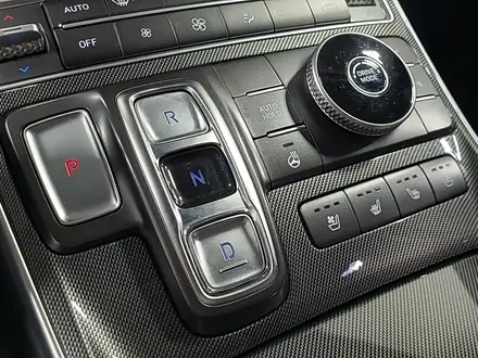 Hyundai Santa Fe 2021 года за 14 990 000 тг. в Алматы – фото 20