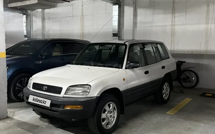 Toyota RAV4 1996 года за 3 100 000 тг. в Алматы