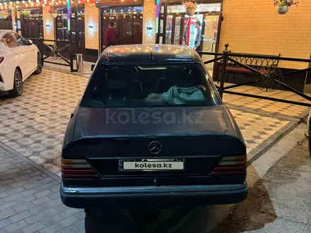 Mercedes-Benz E 230 1991 года за 680 000 тг. в Шымкент – фото 4