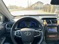 Toyota Camry 2016 года за 7 400 000 тг. в Атырау – фото 6